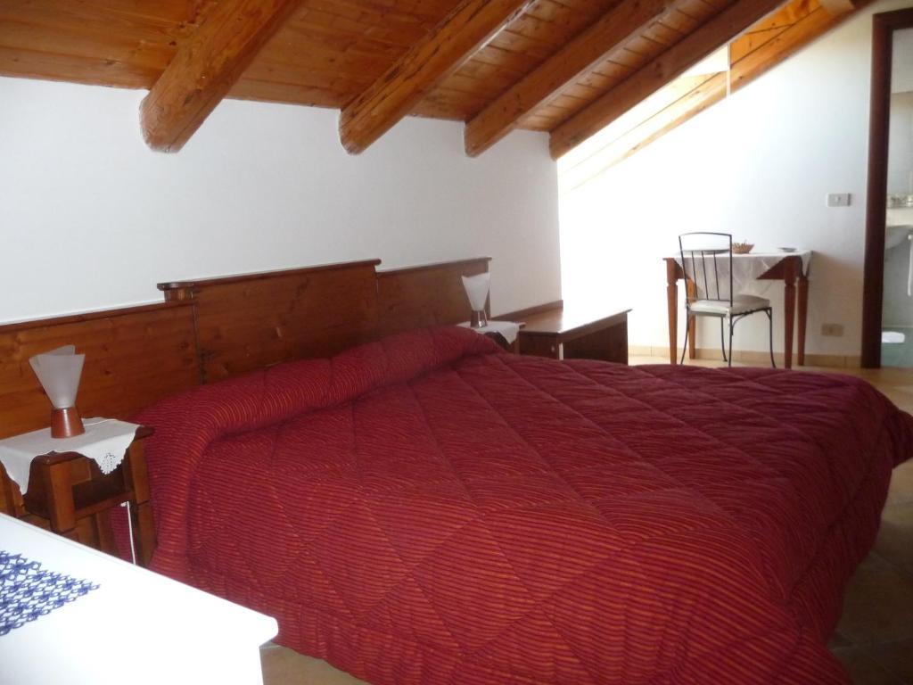 Villa Agriturismo Cascina Vrona Monteu Roero Exterior foto